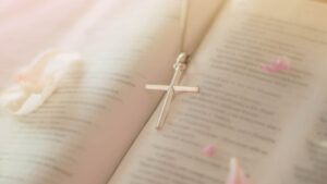 Read more about the article 24 Powerful Bible Verses to Help You Overcome Anxiety